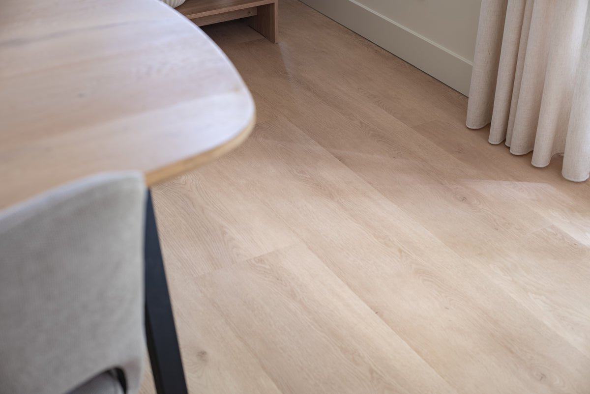 Floer Weiß Eiche Landhaus Klebe - Vinyl FLR - 3232 - Solzaleben.de