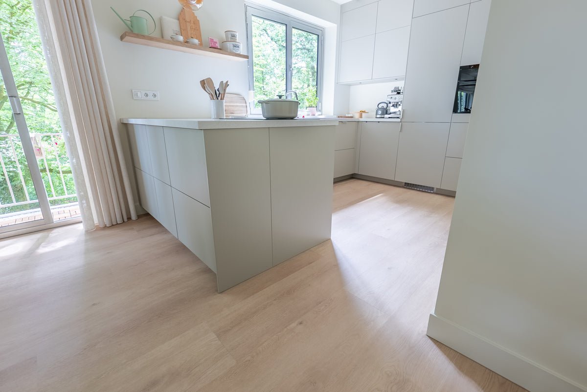 Floer Weiß Eiche Landhaus Klebe - Vinyl FLR - 3232 - Solzaleben.de