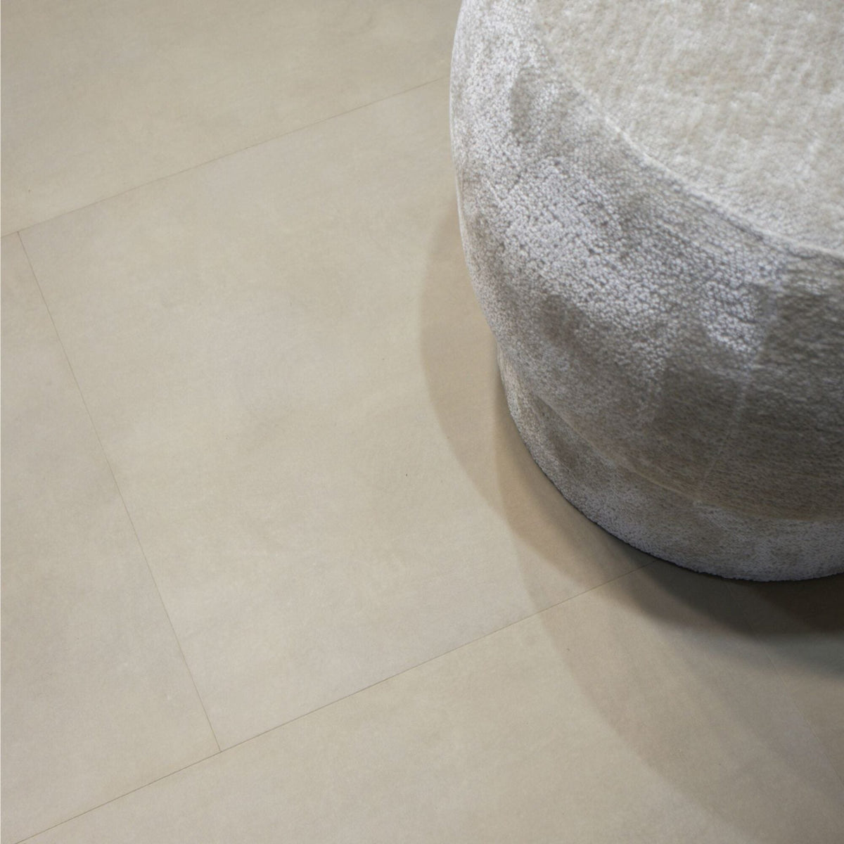 Vivafloors 1420 Warm Beige Fliese Klebe-Vinyl - Solzaleben.de